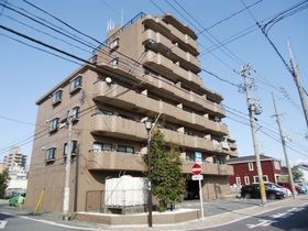 パラディーソ白壁の外観
