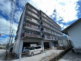 コーポマルベリ北新田の外観