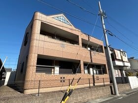 ヒルズ伊勢山の外観
