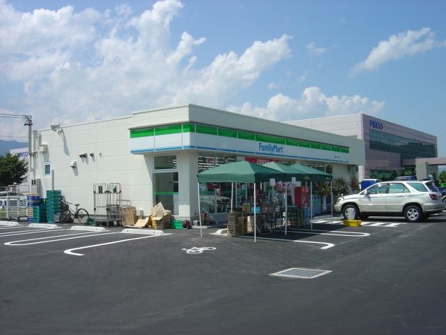ファミリーマート(コンビニ)