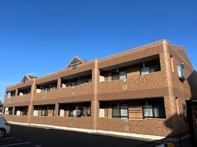メイプルハイツの外観