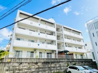 写真：ハーバーヒルズ上之屋の外観