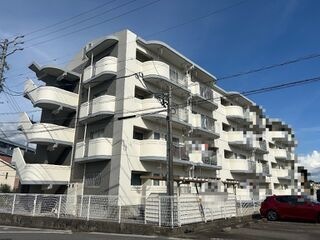 写真:エスポワール南ヶ丘の外観