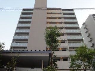 写真:プライムメゾン萱場公園の外観