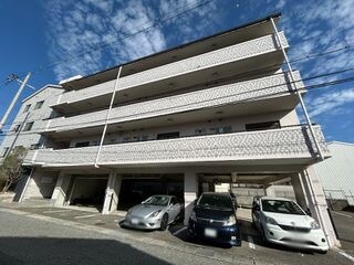 写真:コンフォート宮下の外観