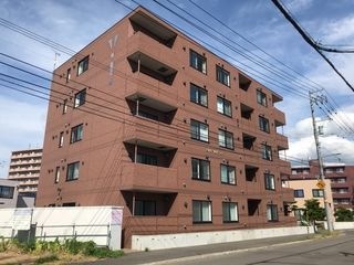 写真:エトワールグランデの外観