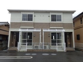 アジュールの外観