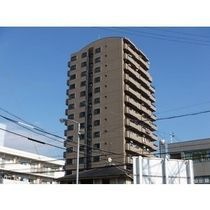ユニーブル原駅前の外観