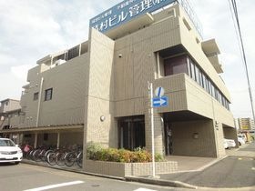 グランドール横前の外観
