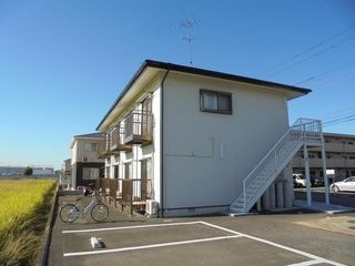 写真:ジュノムハイツの外観