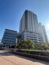 ラムザタワーの外観