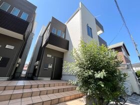 グランティック　サンメゾン新瑞の外観