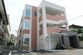 クレシア姪浜の外観