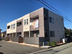 クレスト コートの外観