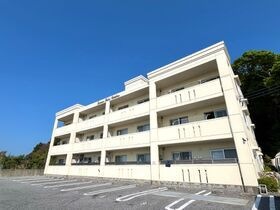 ルミナスパレス上田原の外観