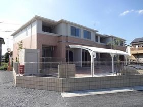 ロイヤルヒルズの外観