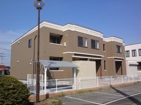 プラージュの外観