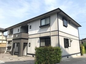 ラピスハイネスC棟の外観