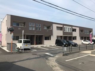 写真:ロングアイランドヒルズマンションⅡの外観