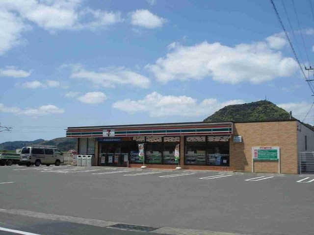 セブンイレブン佐世保崎岡町店