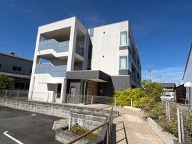 ラ・プラース津路町の外観