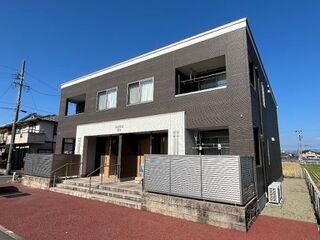 写真:アールプレイスの外観