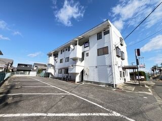写真:ファミリーマンション鈴の外観