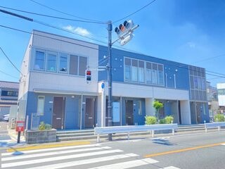 写真:リバーサイドカネヤマの外観