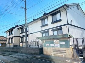 ファミール・ド・鹿児 B棟の外観