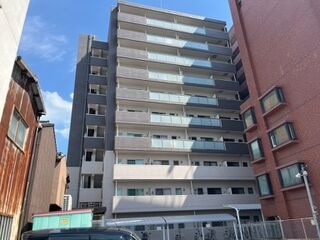 写真:Tiara本町の外観