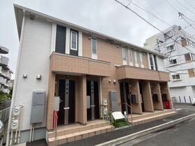リラハイツ宮町の外観
