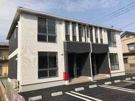 エクレール館向の外観