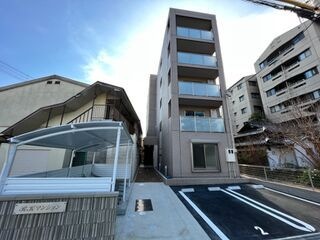 写真:RKマンションの外観