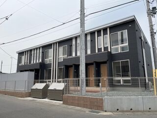 写真:ロイヤルガーデンⅡの外観