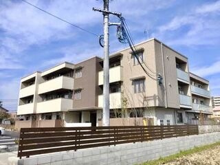 写真:シャーメゾンステージ大島の外観