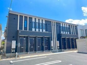 シャンピア出町前の外観