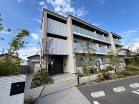 カーメストの外観