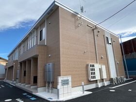 スリーファーストの外観