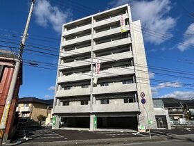 レ・メニュアール薊野の外観