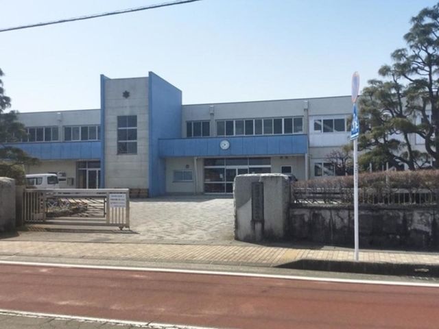 御殿場市立高根小学校