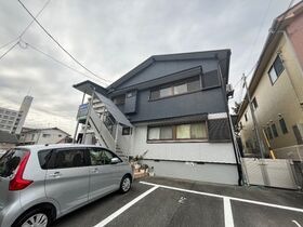 青山アパートの外観
