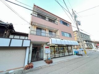 写真:たなかBLDの外観