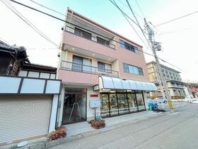 たなかBLDの外観