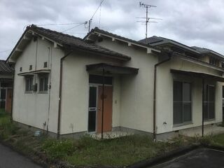 写真:伊予郡松前町西古泉の外観