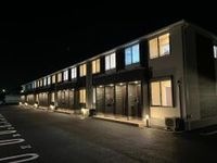 外観写真（夜）