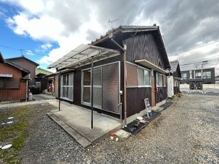 写真：愛西市北一色町証文の外観