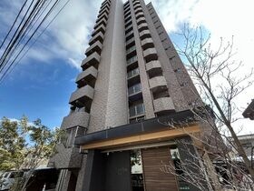 ロイヤルガーデン道後樋又の外観
