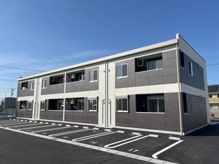 写真:堺市美原区南余部新築アパートの外観