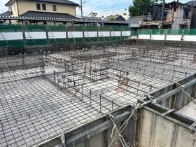 西五城新築アパートの外観写真