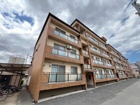 コーポラス府中の外観